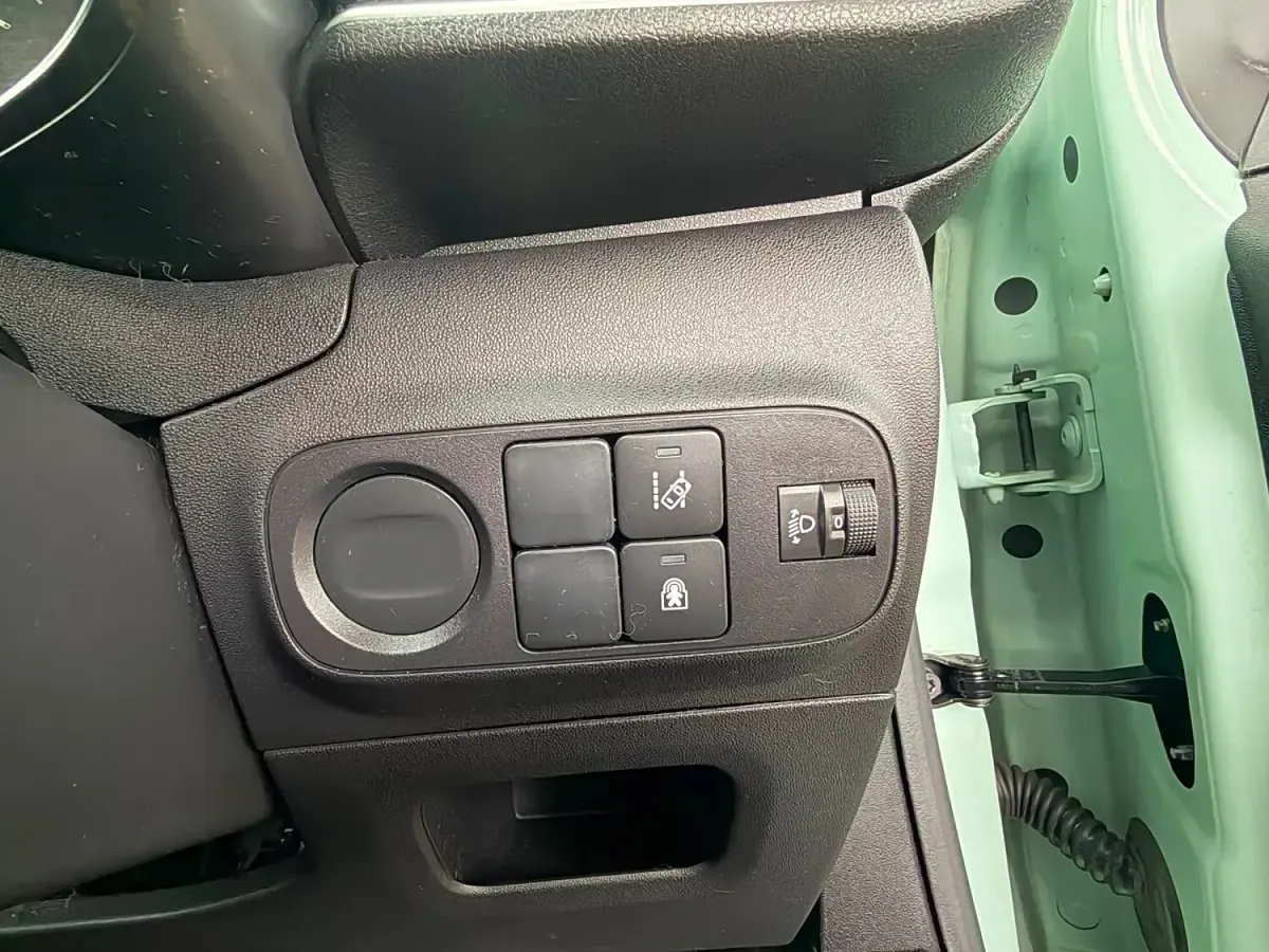 Used Citroën C3 PureTech 2019 Green Hatchback