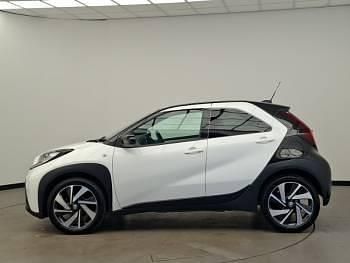 Used Toyota Aygo X 72 HP (52 kW) 2023 White SUV