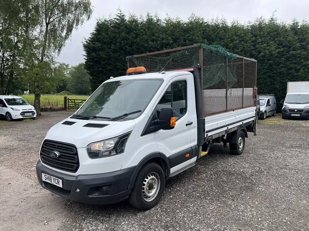 Used Ford Transit 130 HP (95 kW) 2018 White Cabriolet