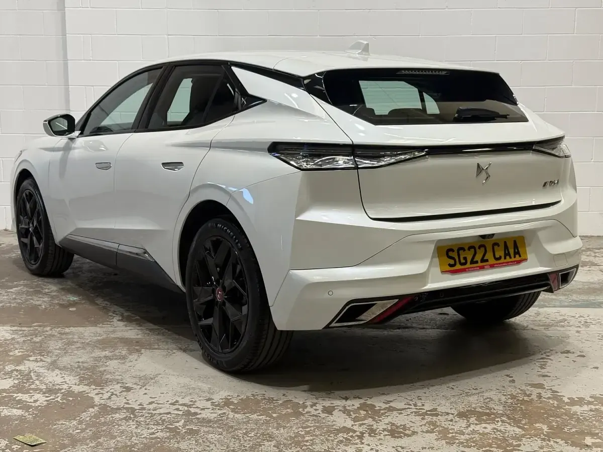 Used DS Automobiles DS4 Performance 129 HP (94 kW) 2022 White SUV