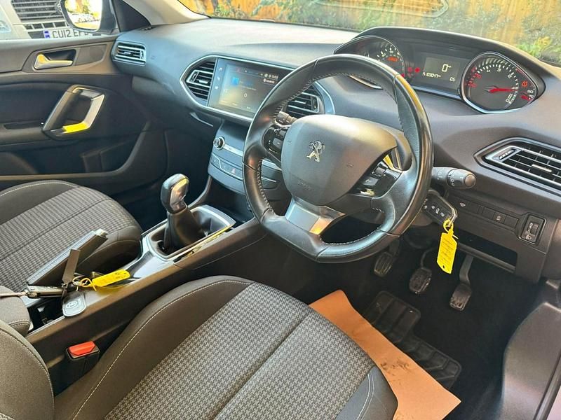 Used Peugeot 308 Active 100 HP (73 kW) 2018 Grey Hatchback