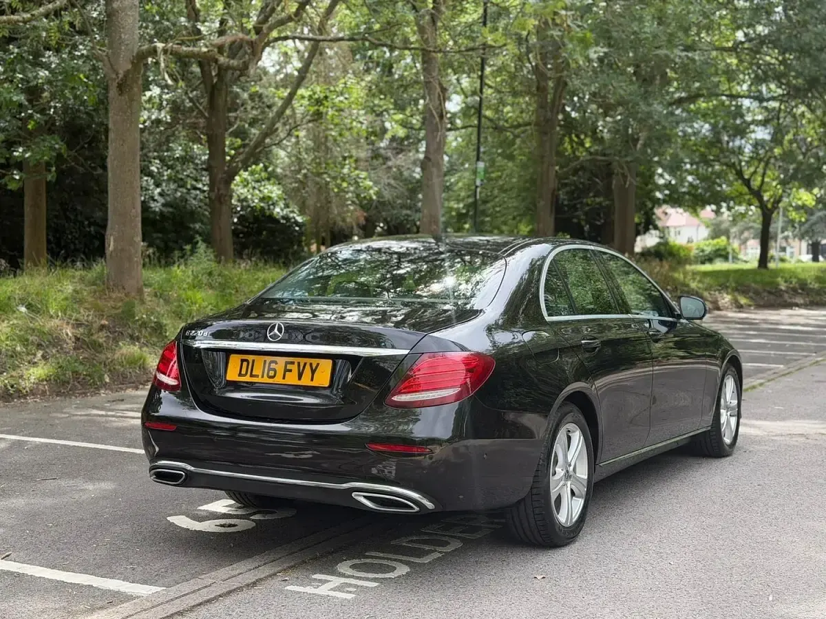 Used Mercedes E220 SE 2016 Black Sedan
