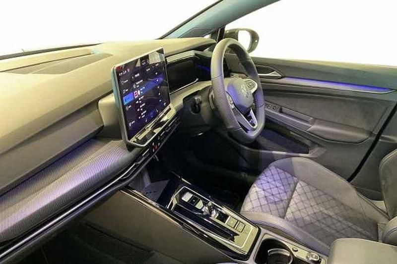 Used VW Golf VIII 148 HP (108 kW) 2025