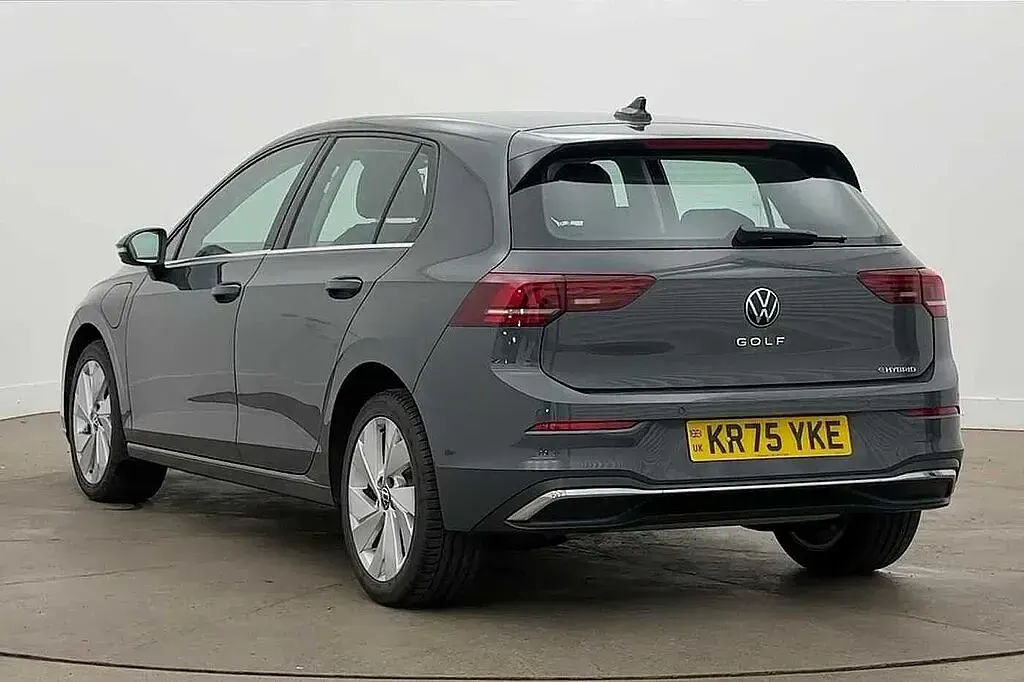 Used VW Golf VIII 204 HP (150 kW) 2025