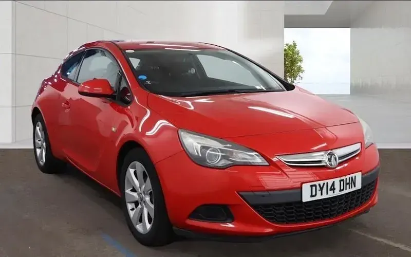 Used Vauxhall Astra GTC Sport 140 HP (102 kW) 2013 Coupe