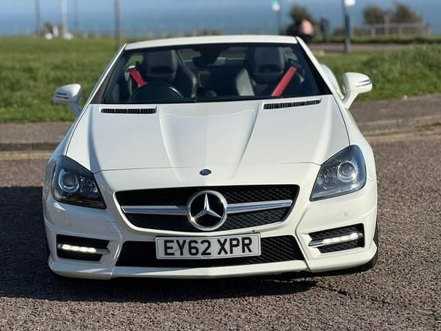 Used Mercedes SLK250 AMG 204 HP (150 kW) 2012 White Cabriolet