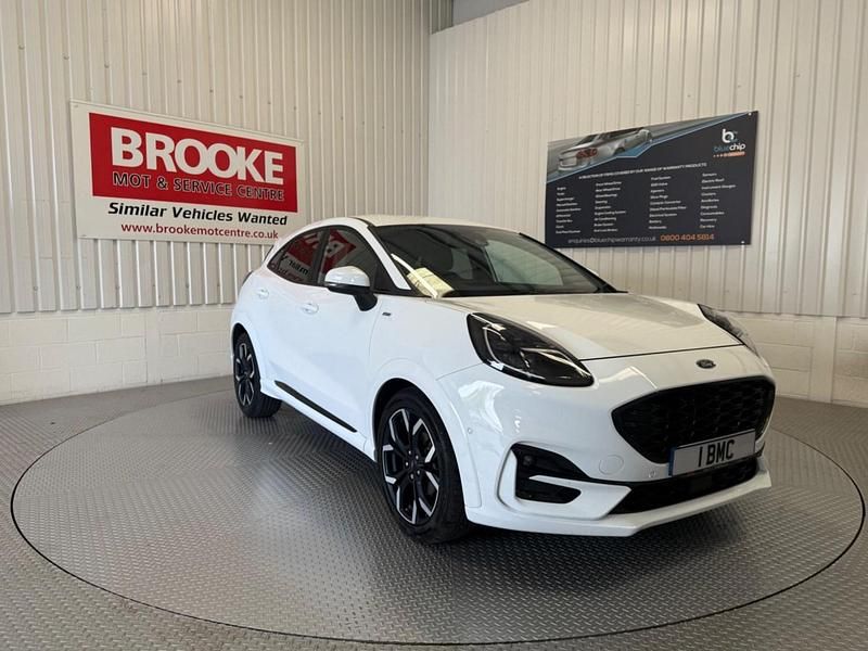 White Used 2020 Ford Puma ST-Line X Hatchback | £13,390 (A bit pricey) - Image 1/2