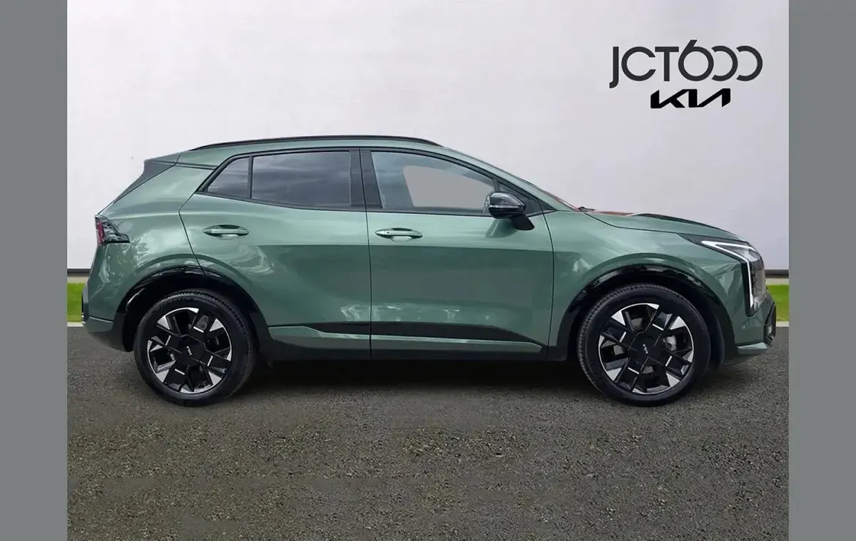 Used Kia Sportage GT-Line 234 HP (172 kW) 2025 Green SUV