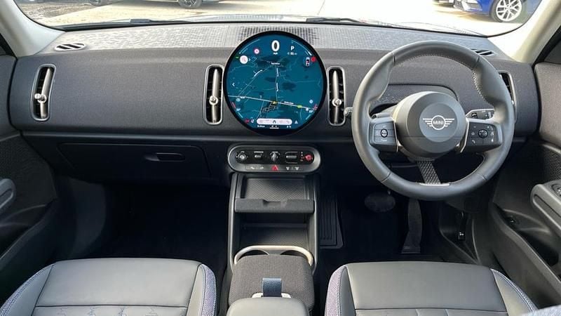 Used Mini Countryman Classic 170 HP (125 kW) 2025 Silver SUV