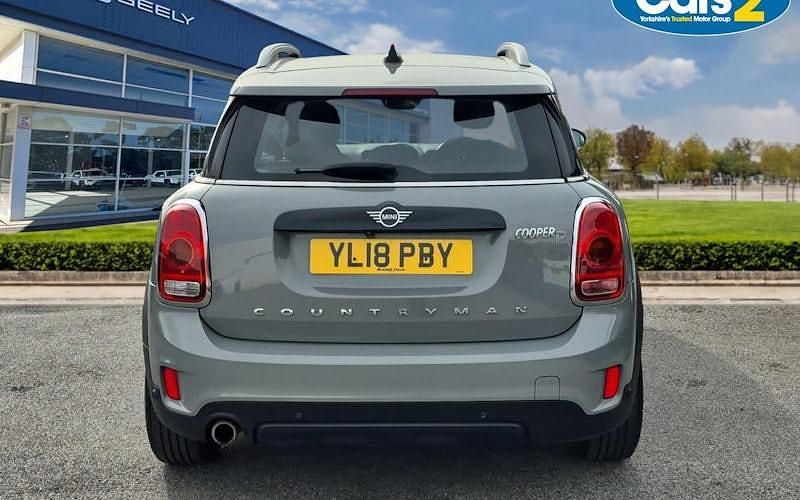 Usado Mini Cooper D 150 HP (110 kW) 2018 Cinzento Citadino
