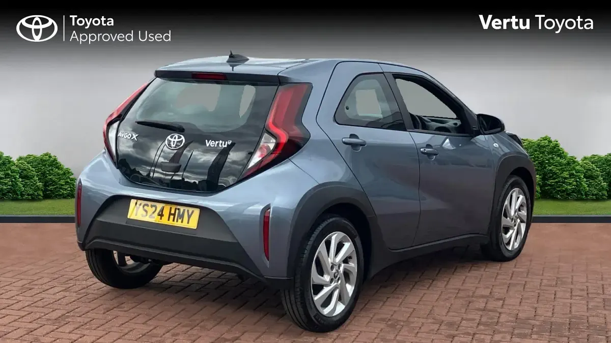 Used Toyota Aygo X PURE 72 HP (52 kW) 2024 Persian salt (metallic paint) SUV