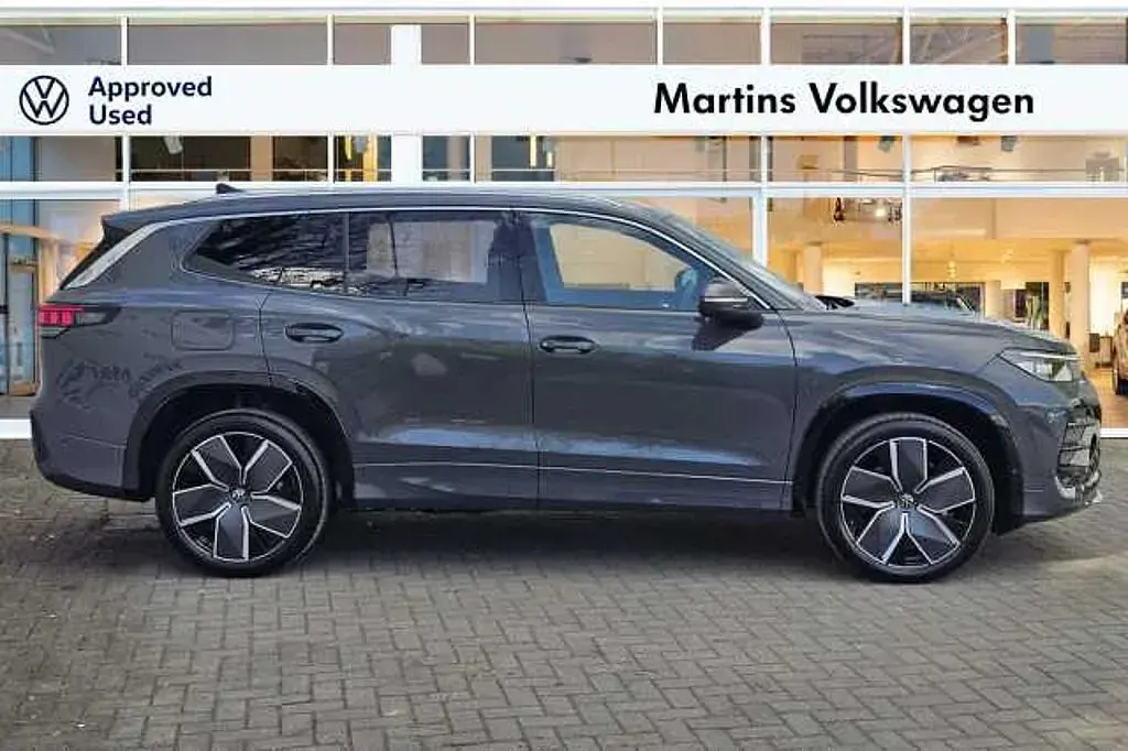 New VW Tayron R-line 193 HP (141 kW) 2026 Grenadilla black SUV