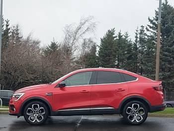 Used Renault Arkana Version S 138 HP (101 kW) 2021 Red SUV