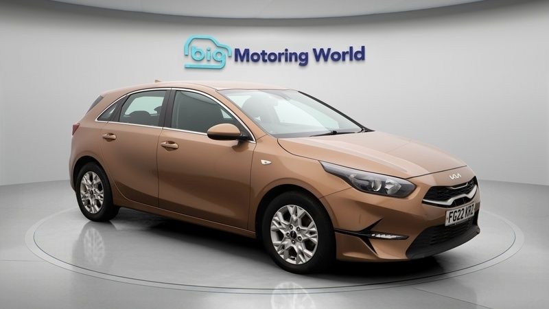 Used 2022 Kia Ceed 2 | £11,800 (Good price) - Image 1/4