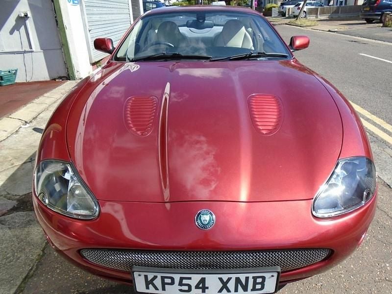 Used Jaguar XKR Supercharged 400 HP (294 kW) 2004 Red Coupe