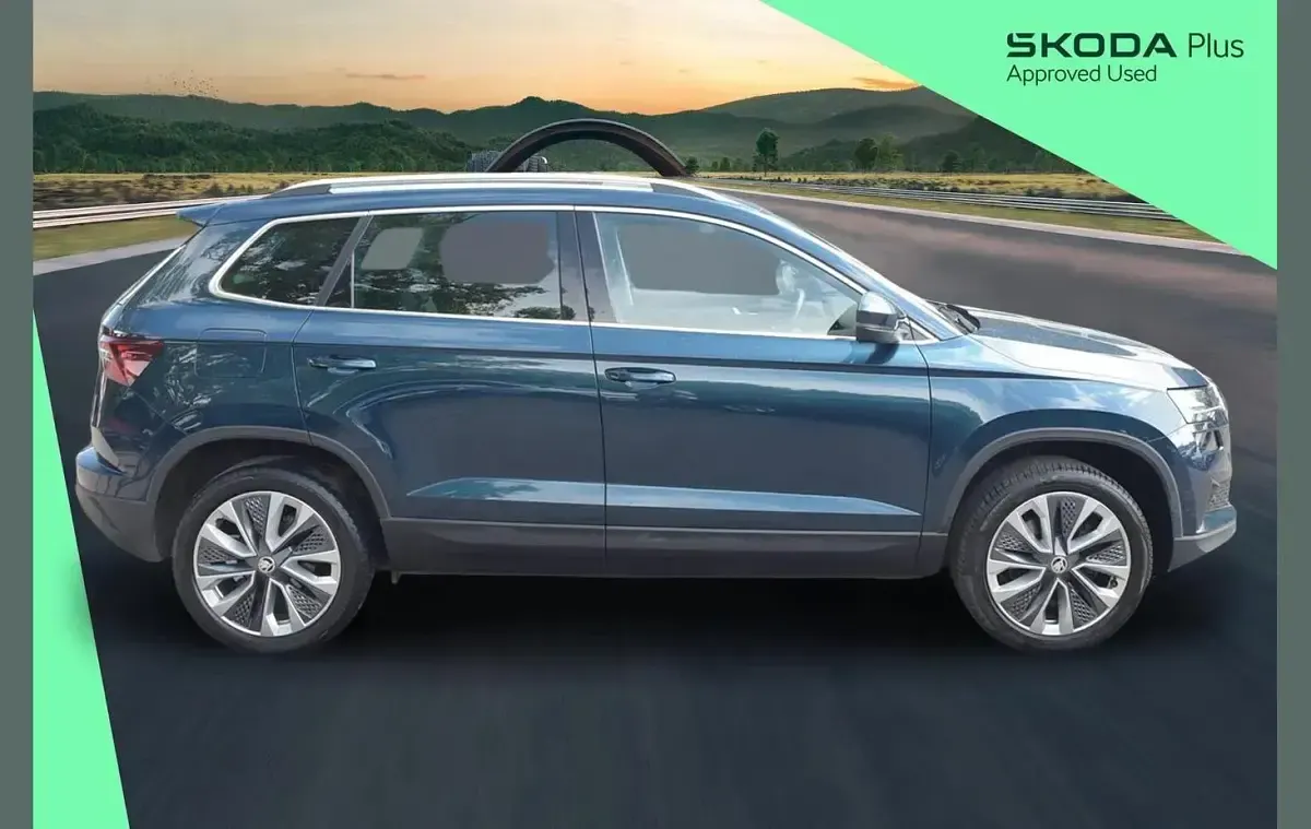 Usado Skoda Karoq SE L 150 CV (110 kW) 2024 Azul SUV