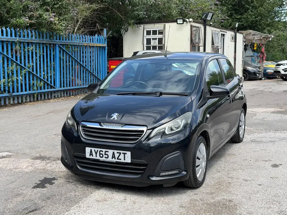 Used Peugeot 108 Active 68 HP (50 kW) 2015 Black Hatchback