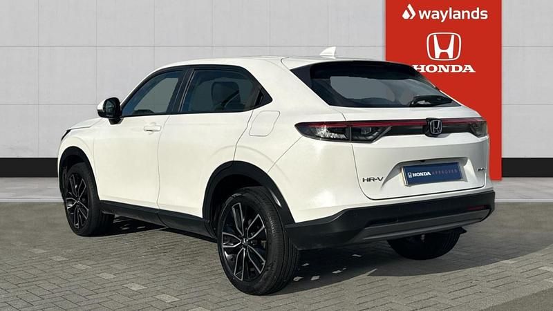 Used Honda HR-V Elegance 152 HP (111 kW) 2021 White SUV