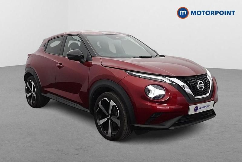 Used Nissan Juke Tekna 114 HP (83 kW) 2023 Red SUV
