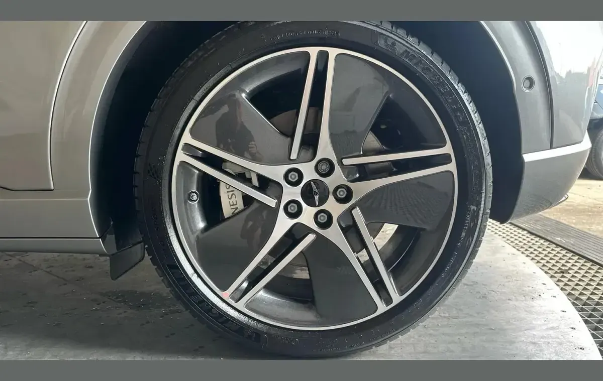 New Genesis GV60 359 kW (489 HP) 2026 Silver SUV