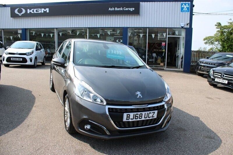 Grey Used 2018 Peugeot 208 Signature Sky Hatchback | £7,495 (Fair price) - Image 1/4