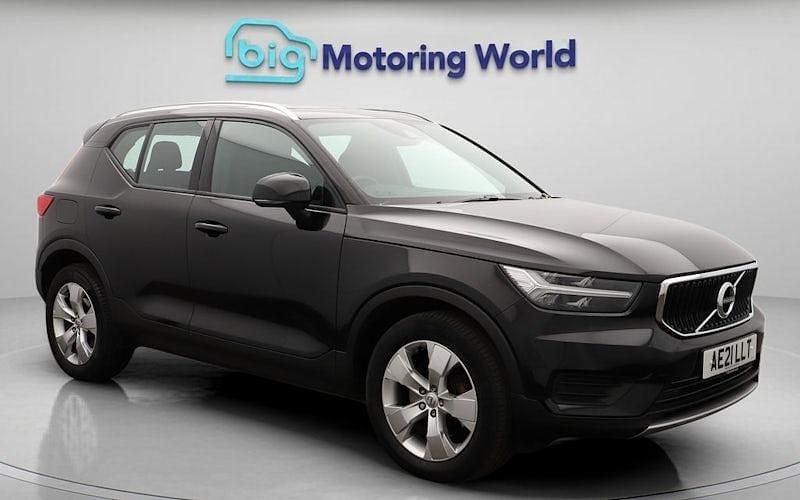 Used 2022 Volvo XC40 Momentum SUV | £23,300 (Good price) - Image 1/4