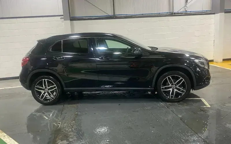 Used Mercedes GLA180 Urban 122 HP (89 kW) 2020 SUV