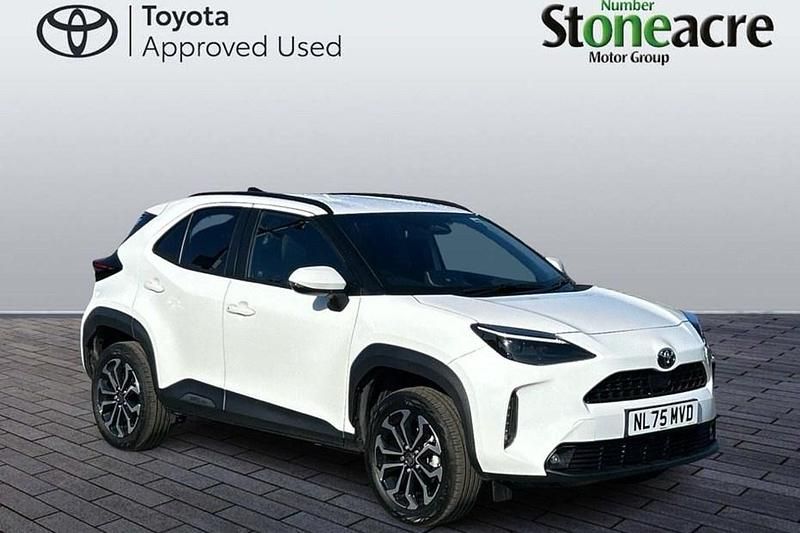 New Toyota Yaris Hybrid Design 2025 SUV