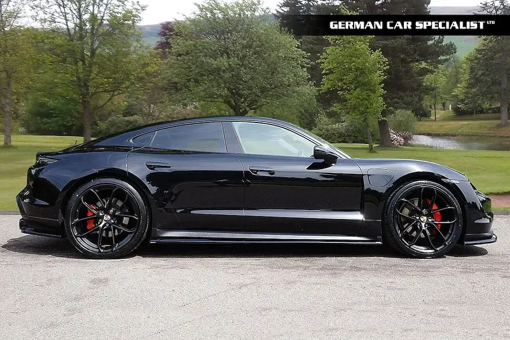 Used Porsche Taycan 4S 2020 Jet black Sedan