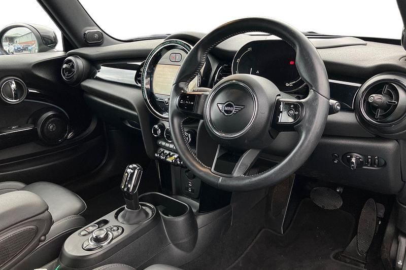 Used Mini Cooper S Level 3 135 kW (184 HP) 2023 Black Hatchback