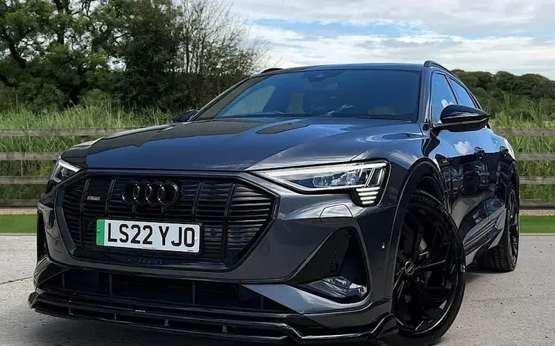 Used Audi e-tron Black Edition 300 kW (408 HP) 2022 Grey SUV