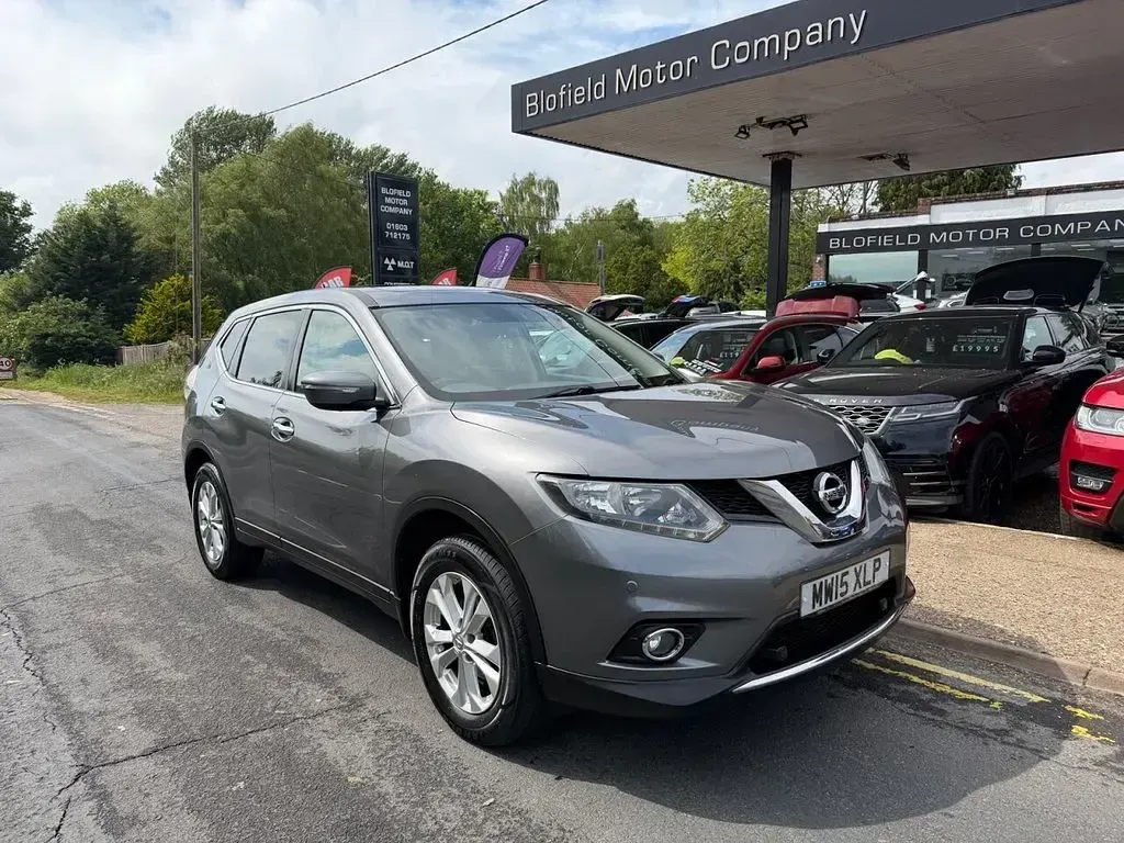 Używany Nissan X-Trail Acenta 130 KM (95 kW) 2015 Szary SUV