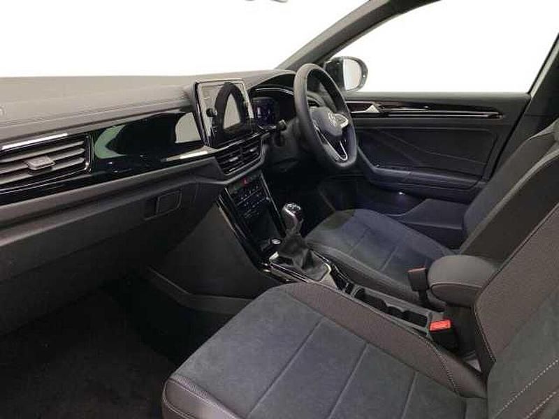 New VW T-Roc Design 115 HP (84 kW) 2026 White SUV