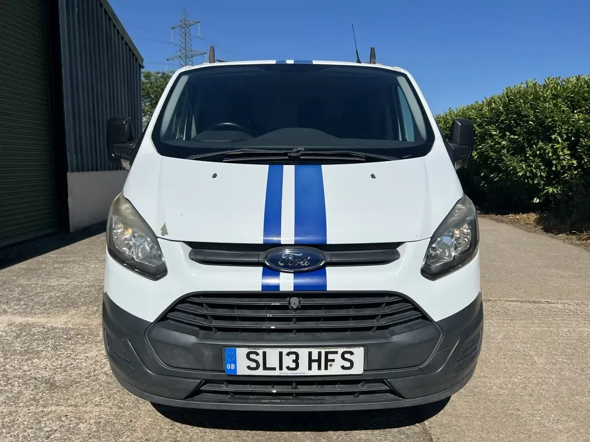Used Ford Transit Custom 100 HP (73 kW) 2013 White Van