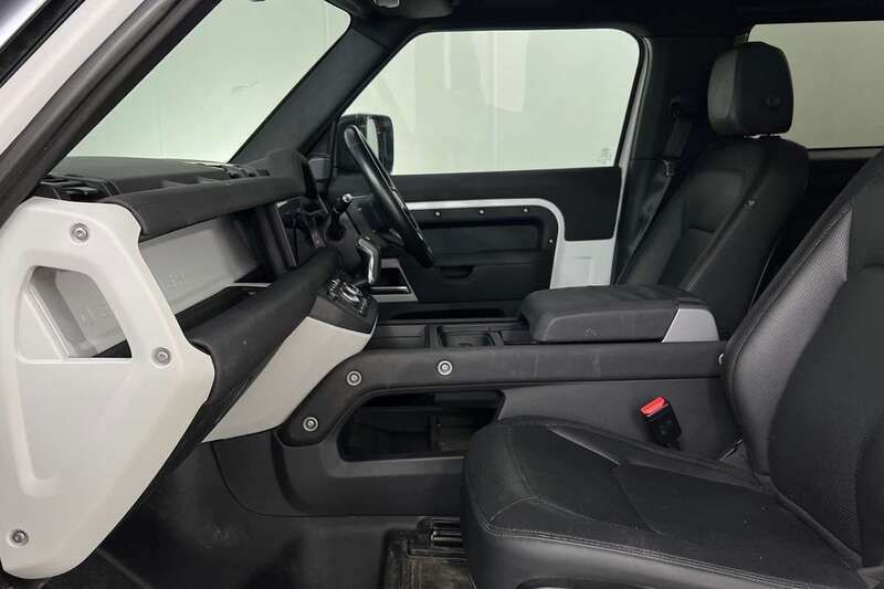 Image 3/4