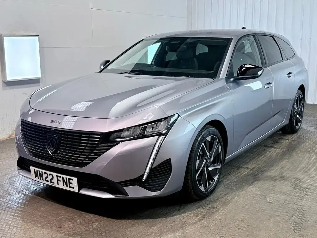 Used Peugeot 308 SW Allure Premium 130 HP (95 kW) 2022 Grey Estate