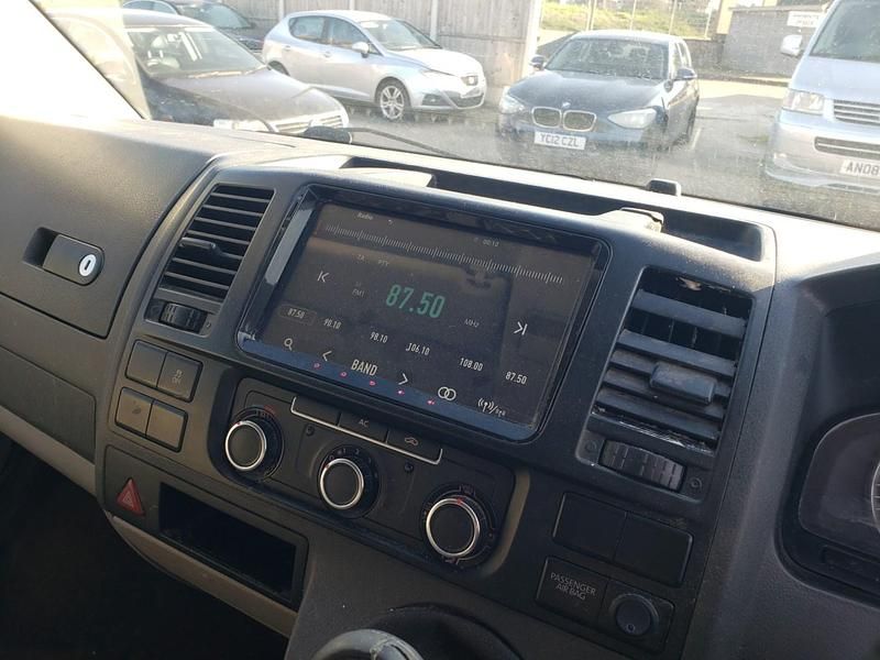 Used VW Transporter 140 HP (102 kW) 2012 Black Van