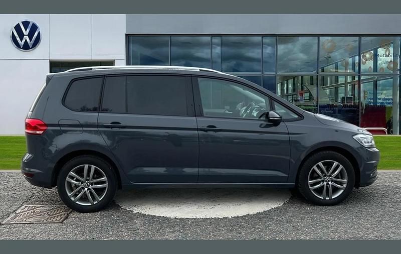 Used VW Touran Match 147 HP (108 kW) 2025 Grey MPV