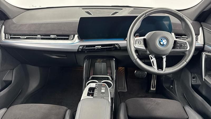 Usado BMW iX2 M Sport 227 kW (309 HP) 2024 Azul SUV