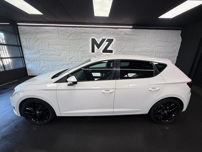 Used Seat Leon FR 150 HP (110 kW) 2015 White Hatchback