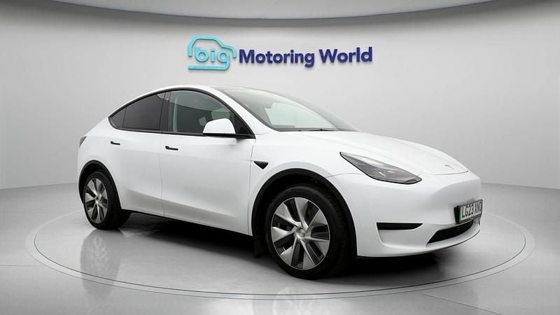 Used Tesla Model Y RWD 219 kW (299 HP) 2023 White SUV