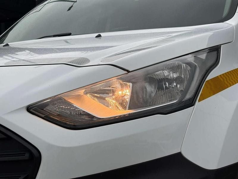 Used Ford Transit Connect S 2020 White MPV