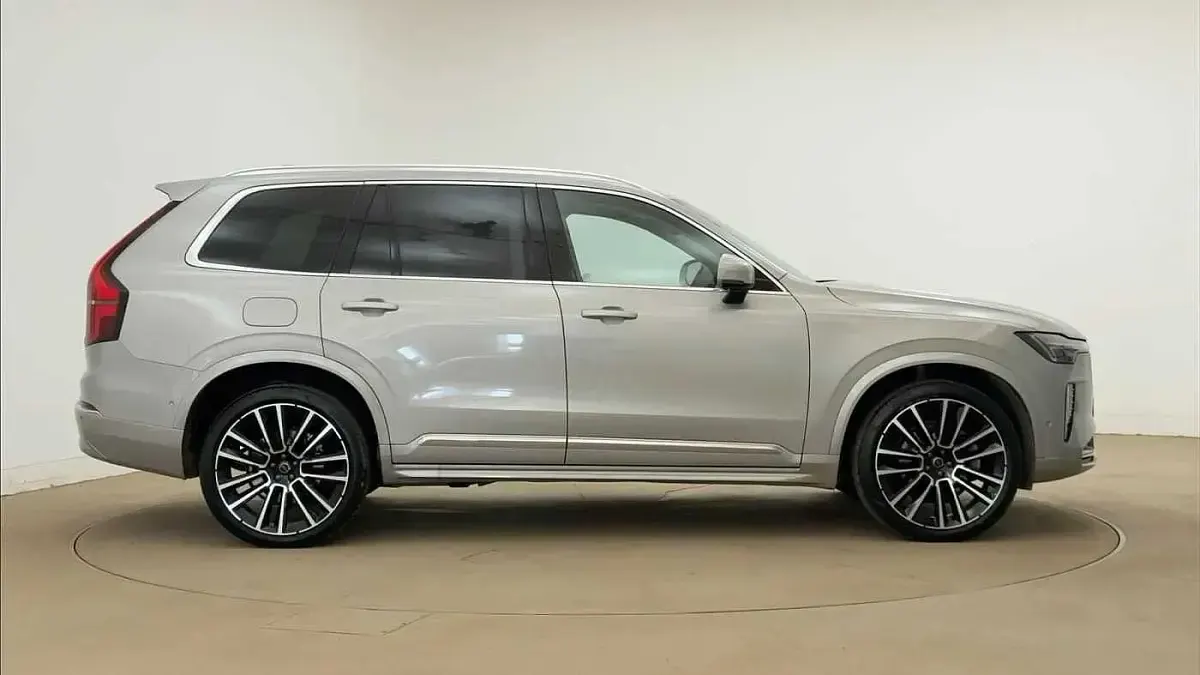 Used Volvo XC90 Ultra 247 HP (181 kW) 2025 Silver SUV