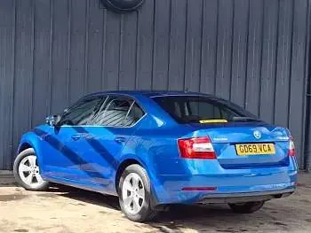Used Skoda Octavia SE Technology 115 HP (84 kW) 2020 Blue Hatchback
