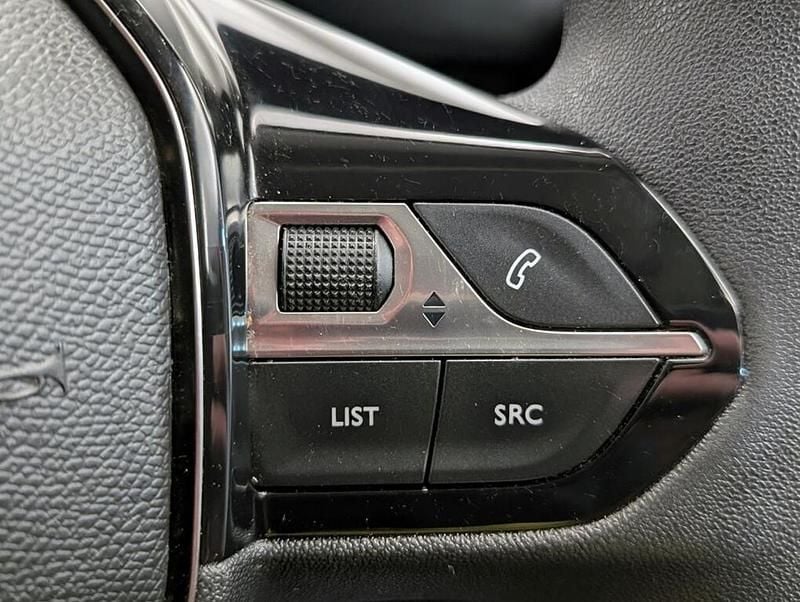 Used Peugeot Partner Premium 100 HP (73 kW) 2022 White MPV