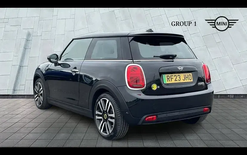 Used Mini Cooper SE Hatch 133 kW (181 HP) 2023 Black Hatchback