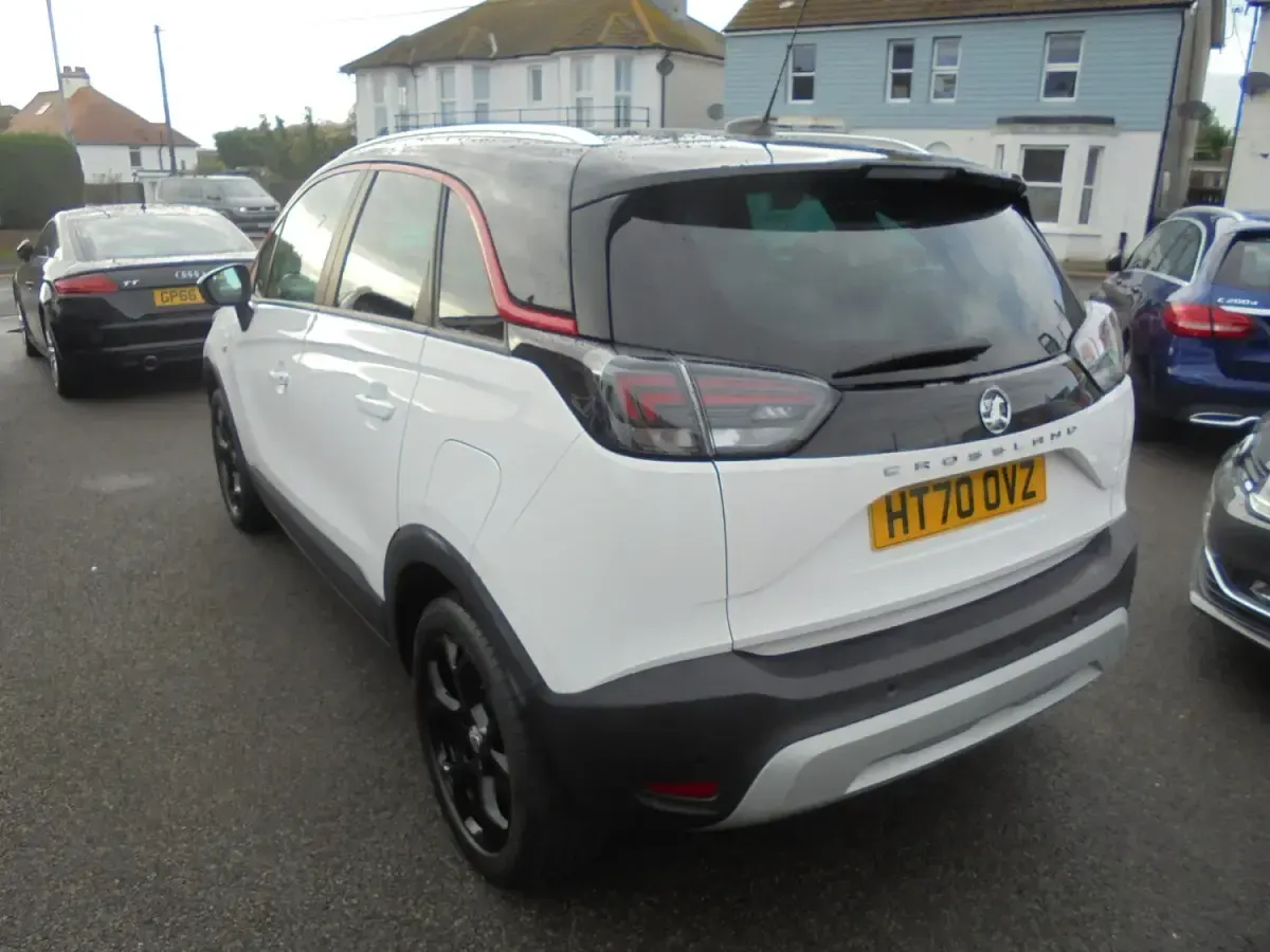 Used Vauxhall Crossland SRi 2021 White SUV