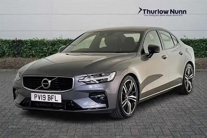 Usado Volvo S60 R-Design 2019 Gris Berlina