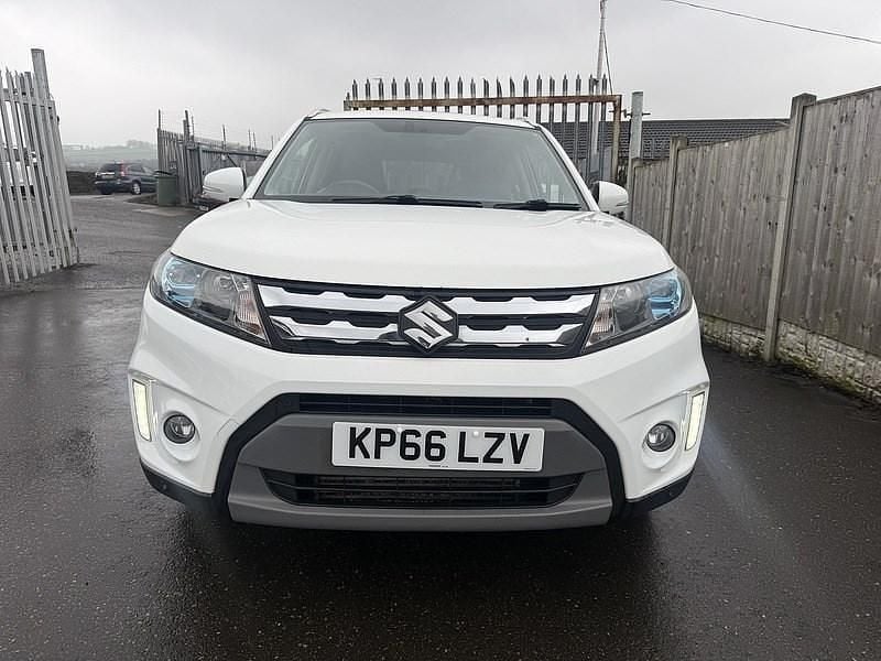 Used Suzuki Vitara SZ5 2016 White Hatchback