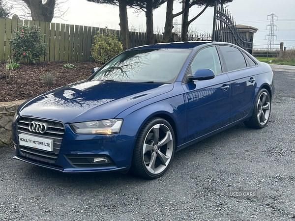 Used Audi A4 Black Edition 140 HP (102 kW) 2014 Blue Sedan